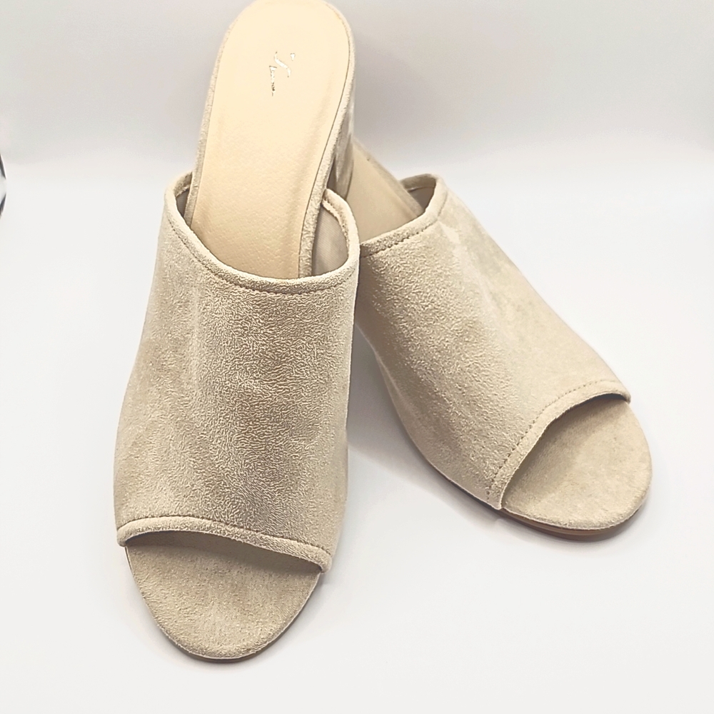 Simply Vera/Vera Wang Suede Slide - Size 10